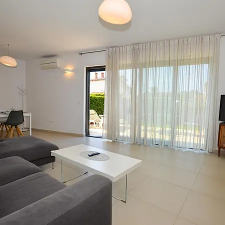 Apartman Tomo Borik *